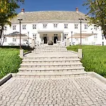 Hovde Gård
