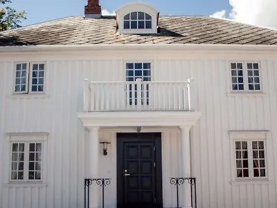 Hotell Hovde Gård 4*