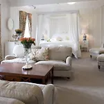 Hovde Gard Otel 4*